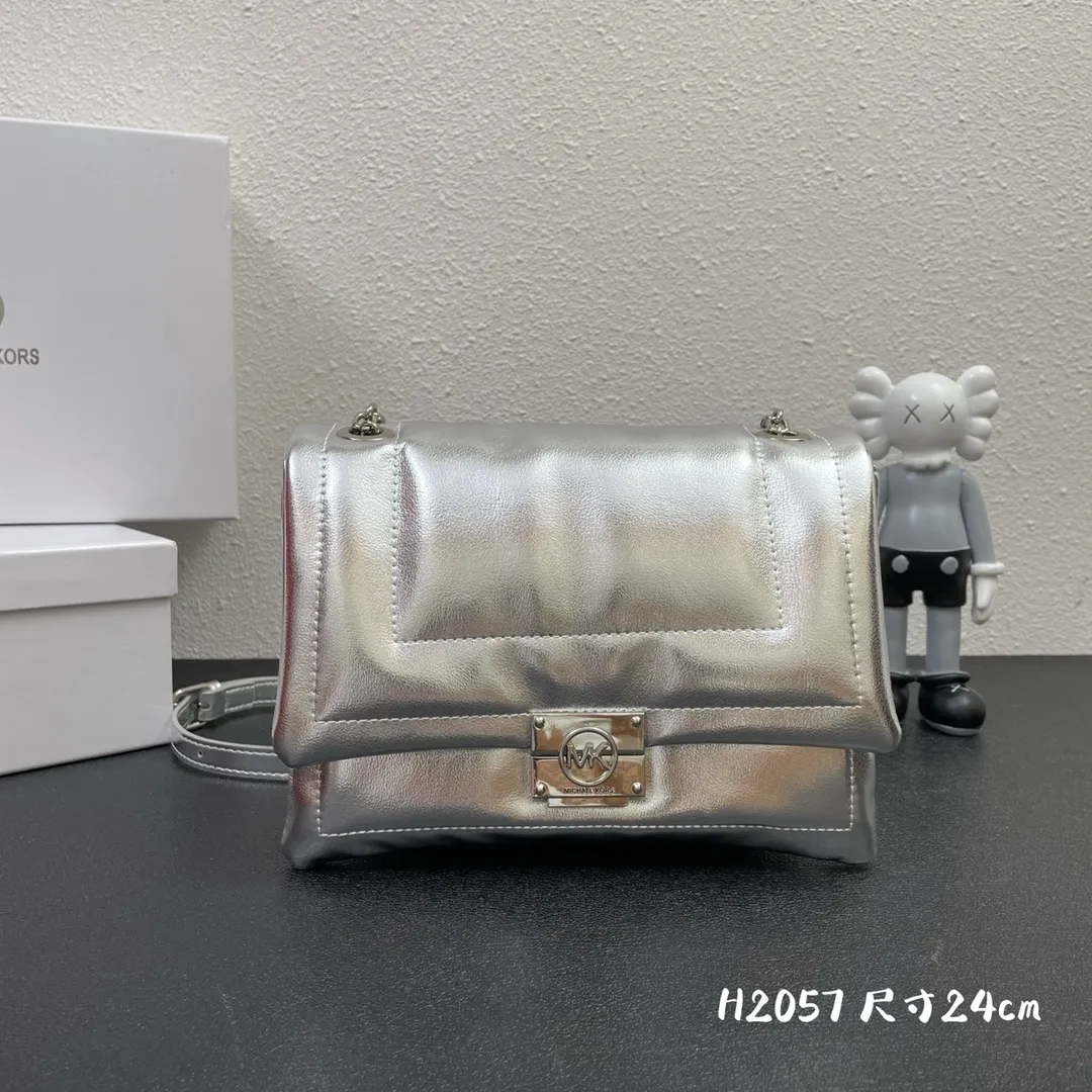All categories Official website "Brand Women's Bags" Women's Bags 💙 MK replica MK, fine imitation MK bags, MK handbags, 2023 official latest version MK cowhide crossbody bag, bag factory, original material, size: 23-16-8CM